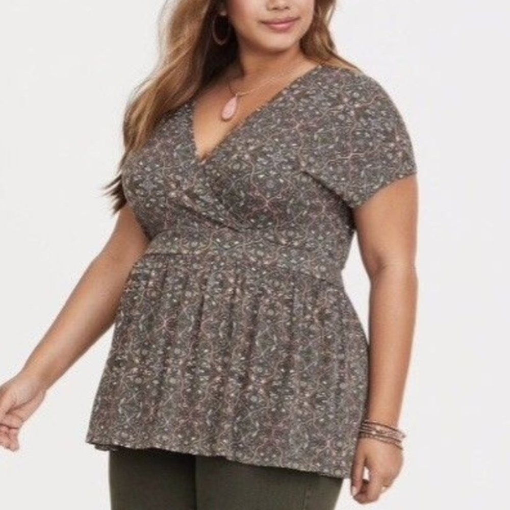 Torrid Babydoll Floral Shirt Stretch I Sz 0